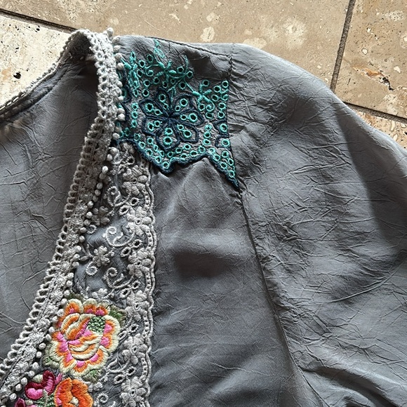 Johnny Was S tunic - Picture 4 of 9